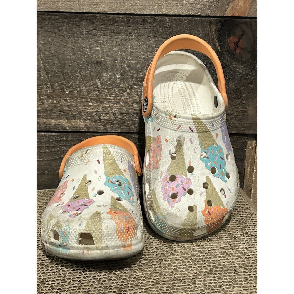 CROCS Ice Cream Print Size J1 Sprinkles with PVC Shoe Charms Gently Worn‎